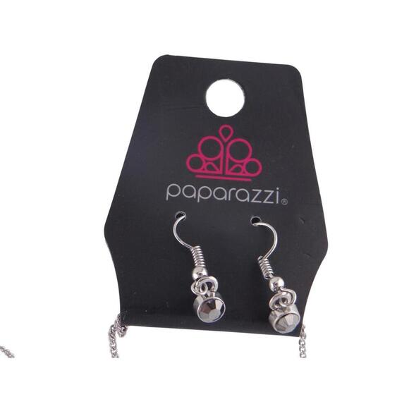 Elegant Black & Silver Teardrop Necklace with Matching Earrings - Picture 3 of 6